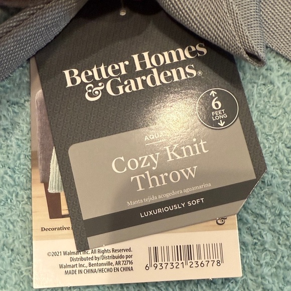 NWT Better Homes and Gardens Cozy Knit 6 ft Throw—Aqua - Picture 2 of 7